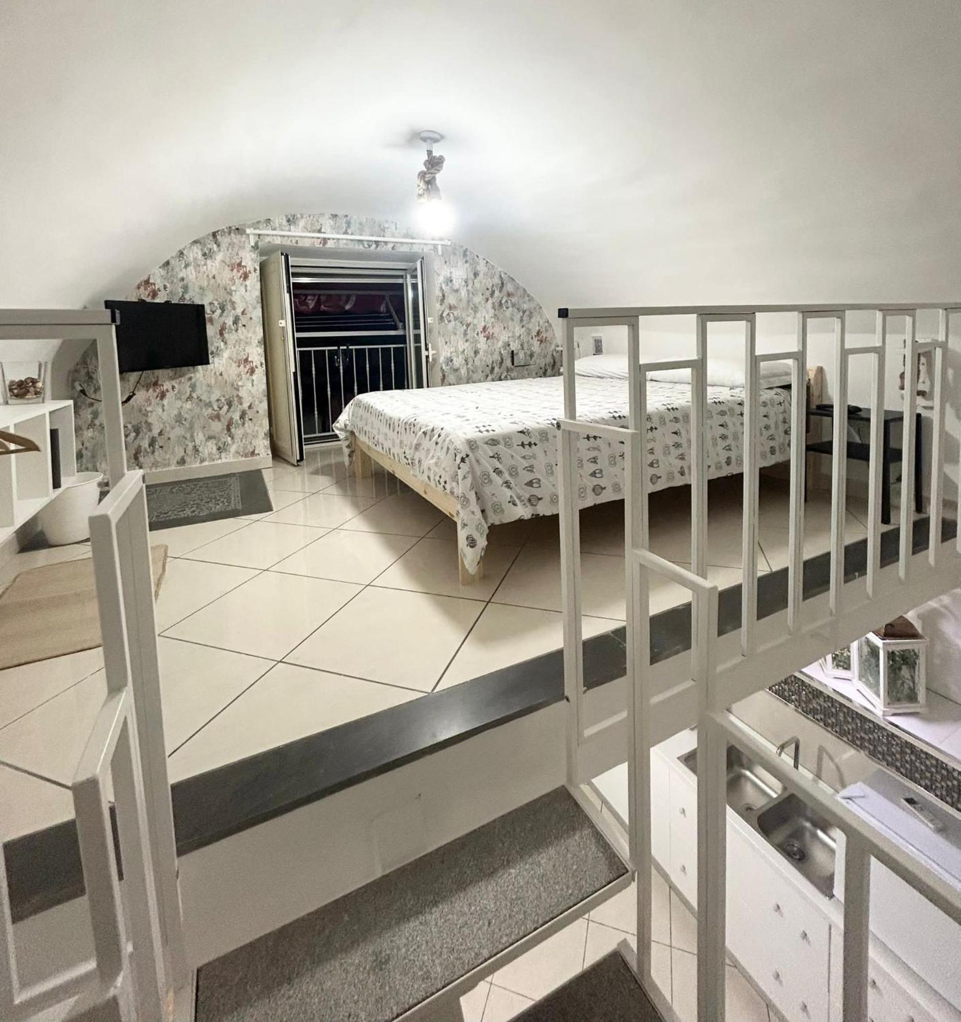 Вилла Casa Della Felicita Неаполь Экстерьер фото